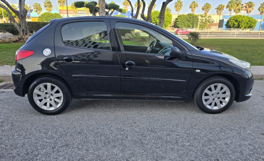 PEUGEOT 206+ 1.4HDI 70CV