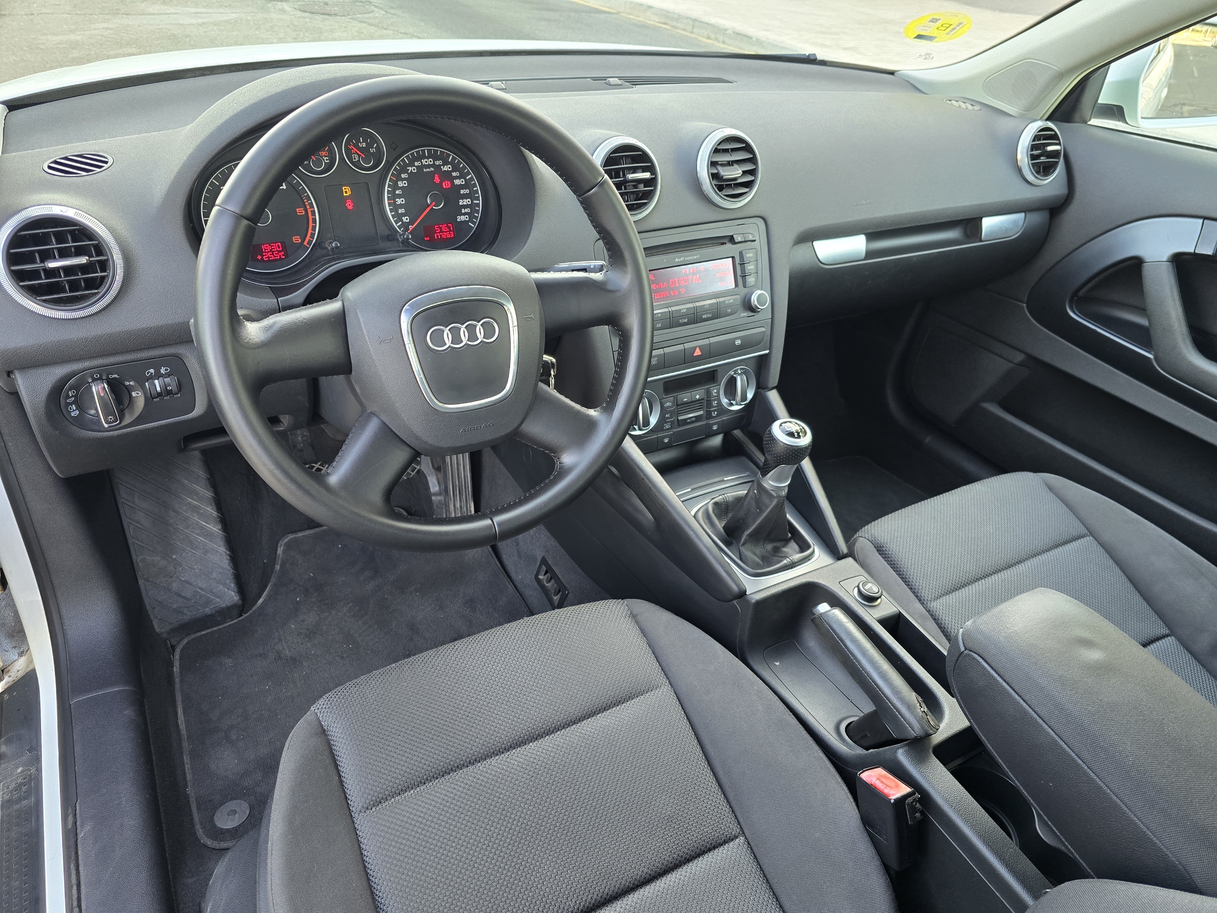 AUDI A3 1.9TDI ATTRACTION 105CV