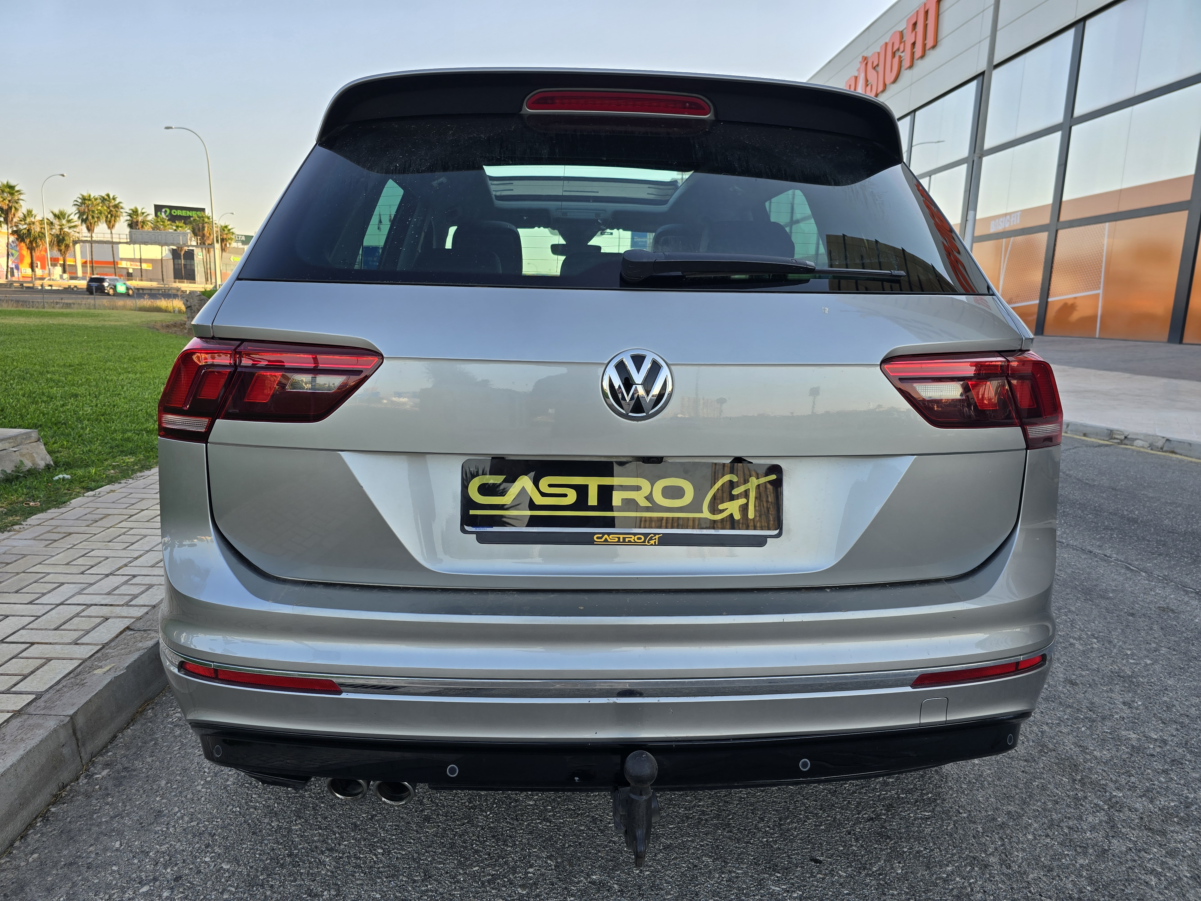 VOLKSWAGEN TIGUAN 2.0TDI R-LINE DSG 4-MOTION 150CV