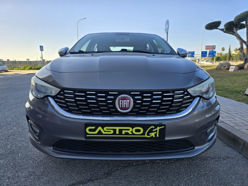 FIAT TIPO 1.4i LOUNGE