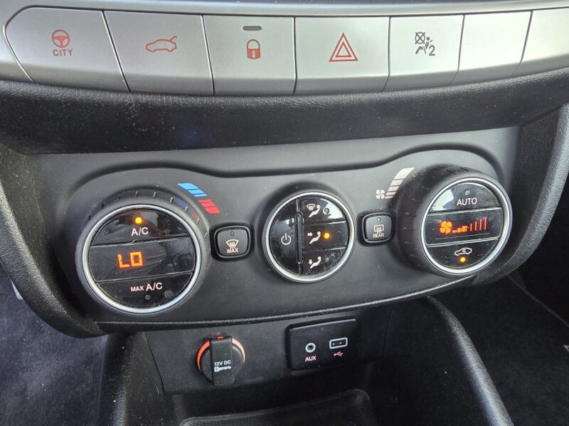 FIAT TIPO 1.4i LOUNGE