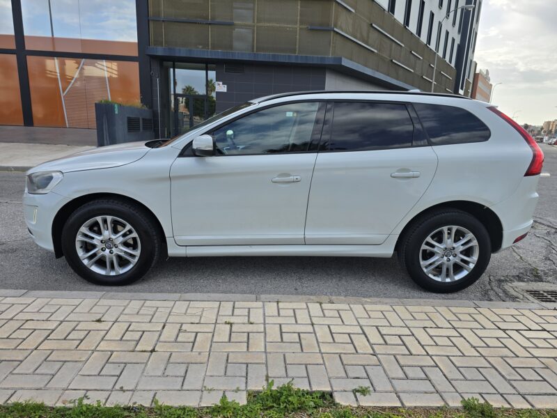 VOLVO XC60 D3 KINETIC 2WD