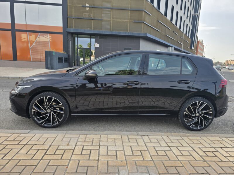VOLKSWAGEN Golf 2.0TDI