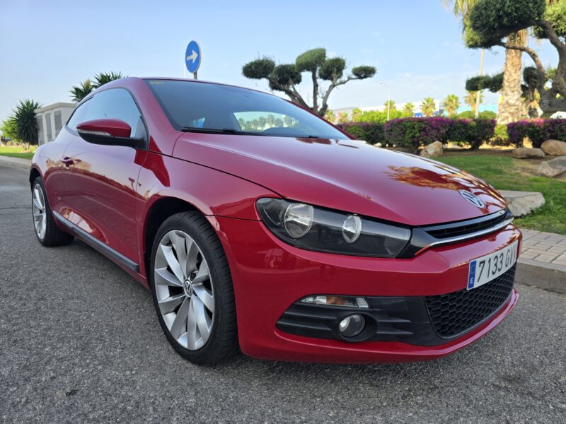 VOLKSWAGEN Scirocco 1.4TSI DSG R-LINE