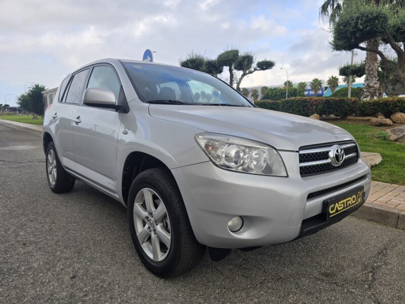 TOYOTA RAV-4 2.2D-4D CROSS SPORT 4X2