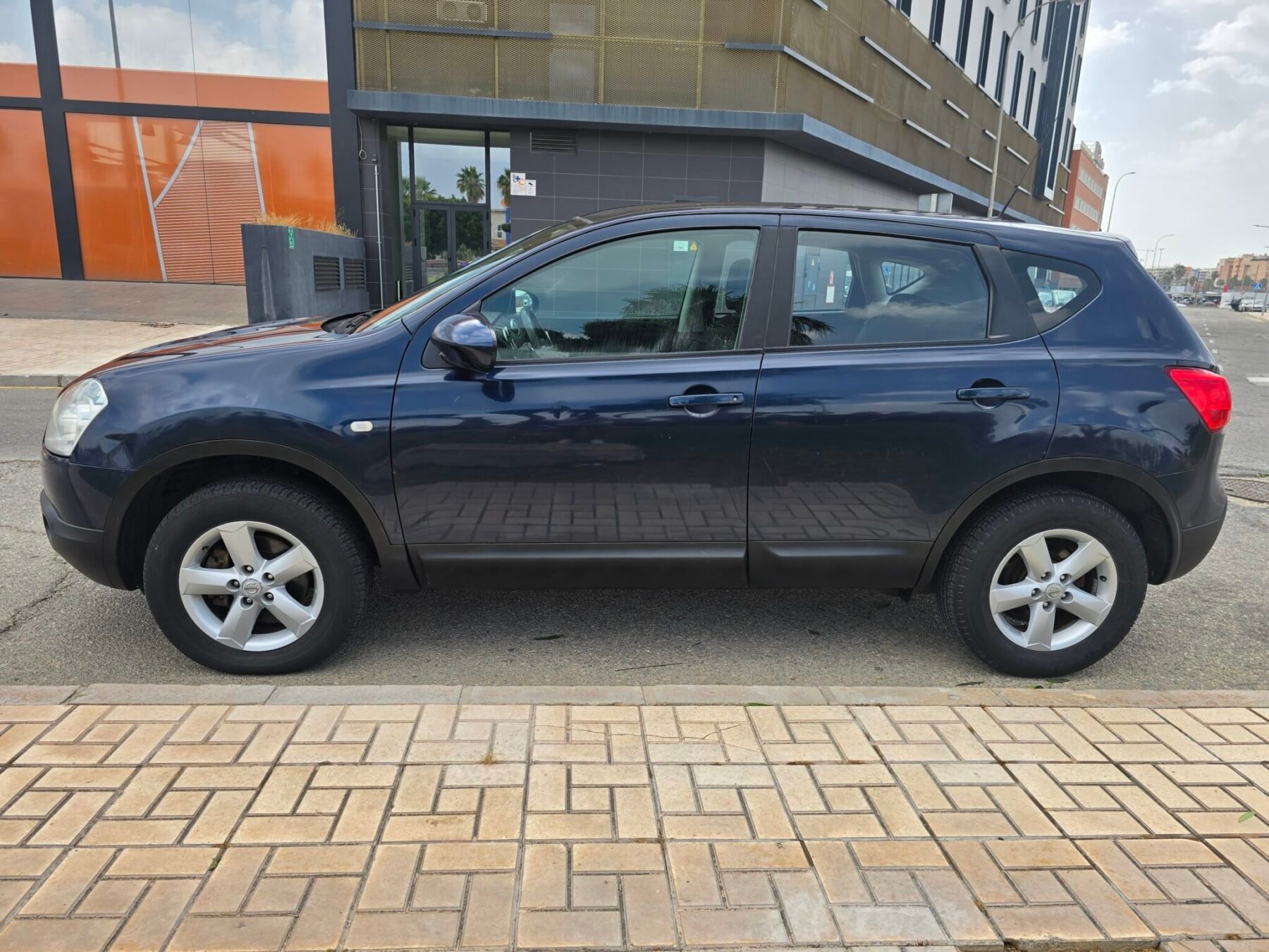 NISSAN Qashqai 2.0 TEKNA