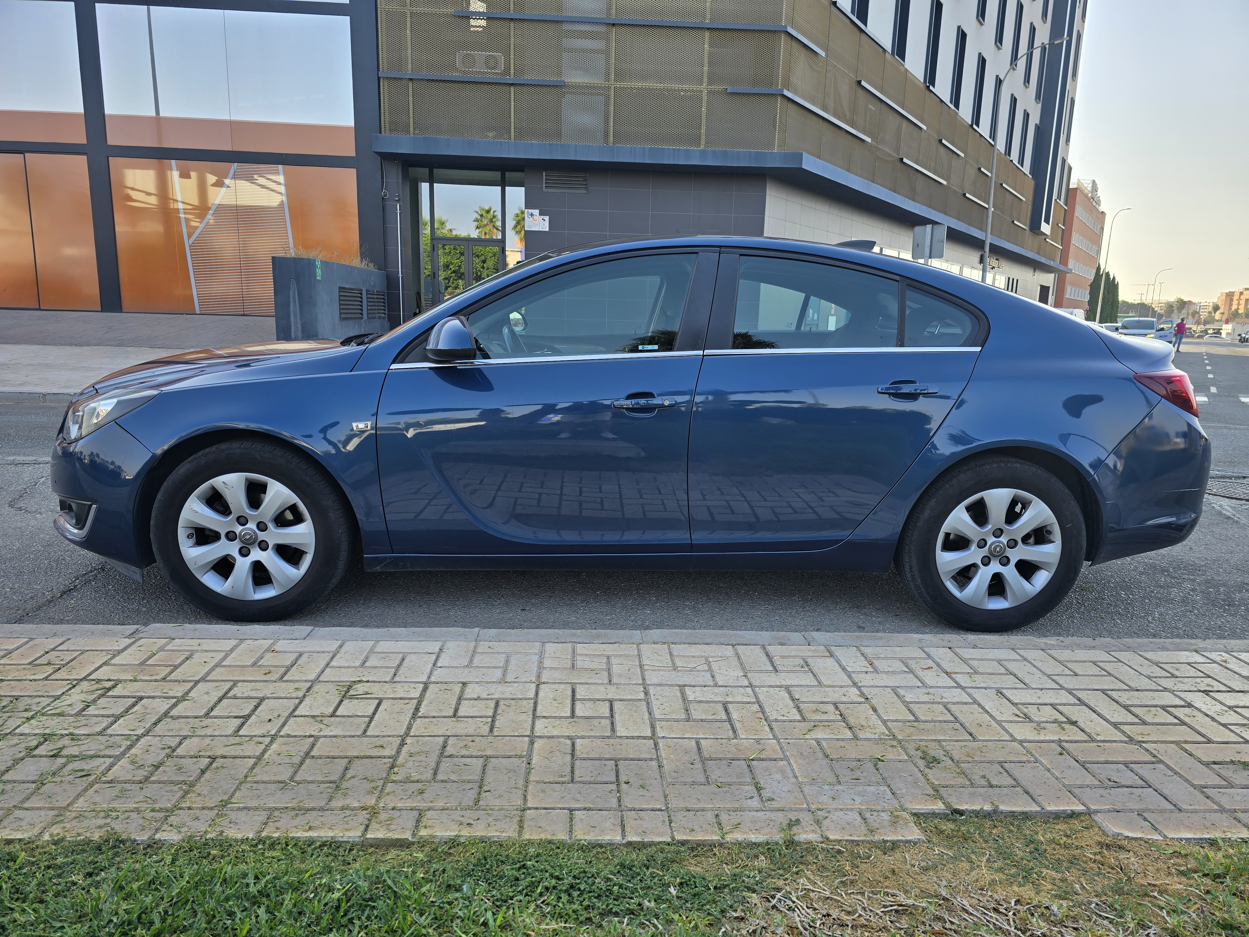OPEL INSIGNIA 1.6CDTI SELECTIVE AUTO 136CV