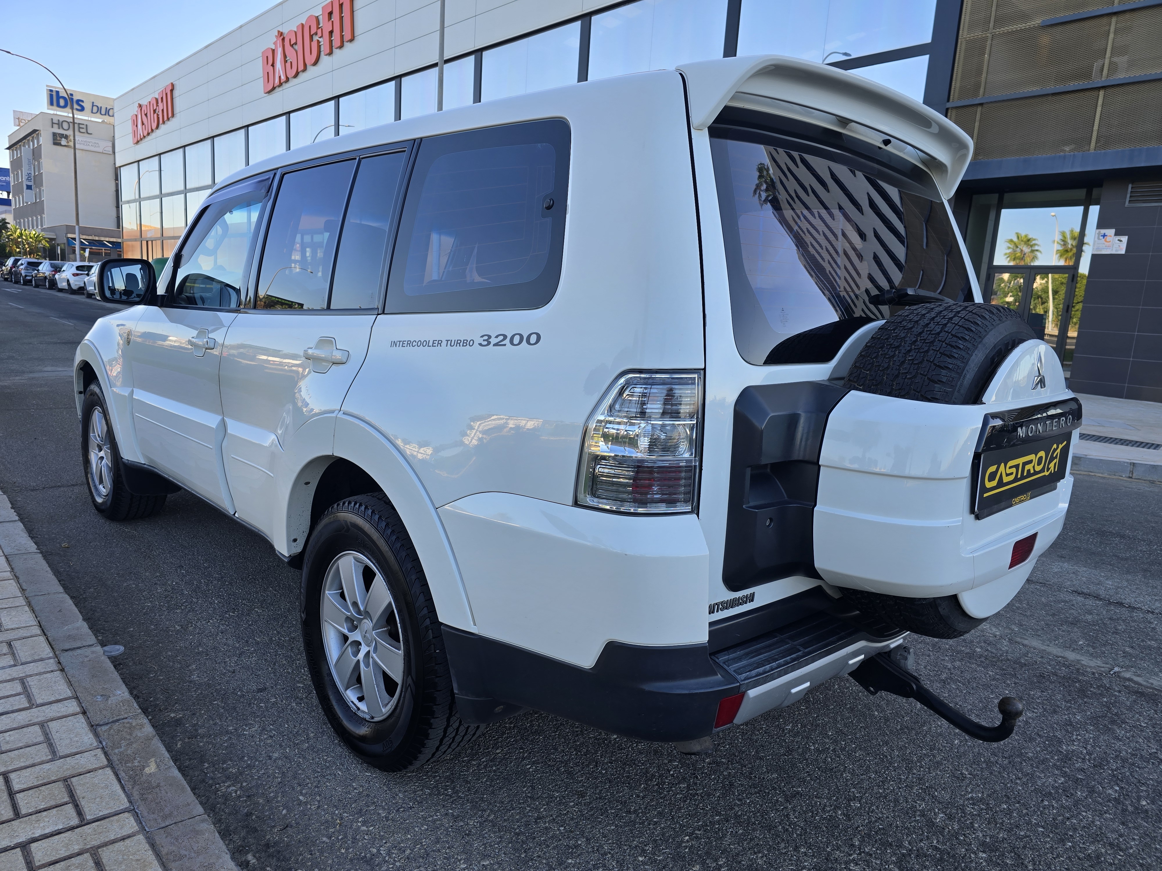 MITSUBISHI MONTERO 3.2DiD KAITEKI 4X4 160CV