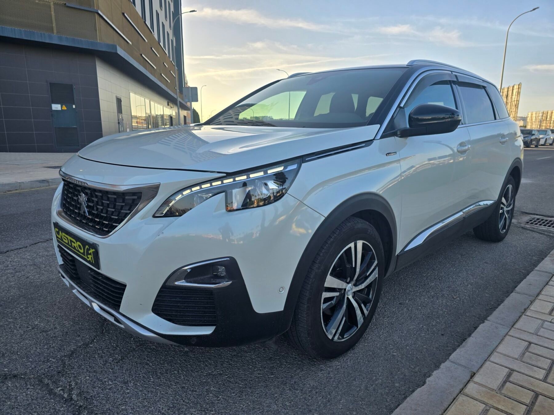 PEUGEOT 5008 1.6 GT-LINE THP 165CV