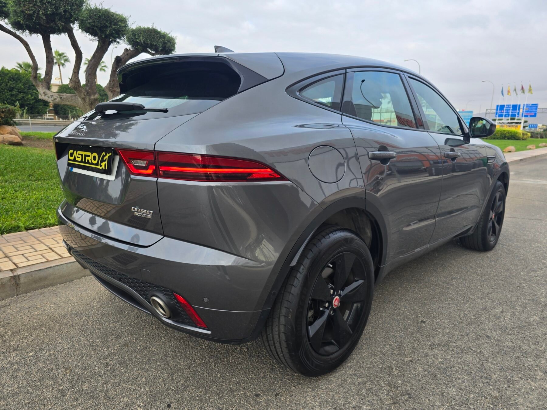 JAGUAR E-PACE 2.0D R-DYNAMIC HSE 4WD 180CV