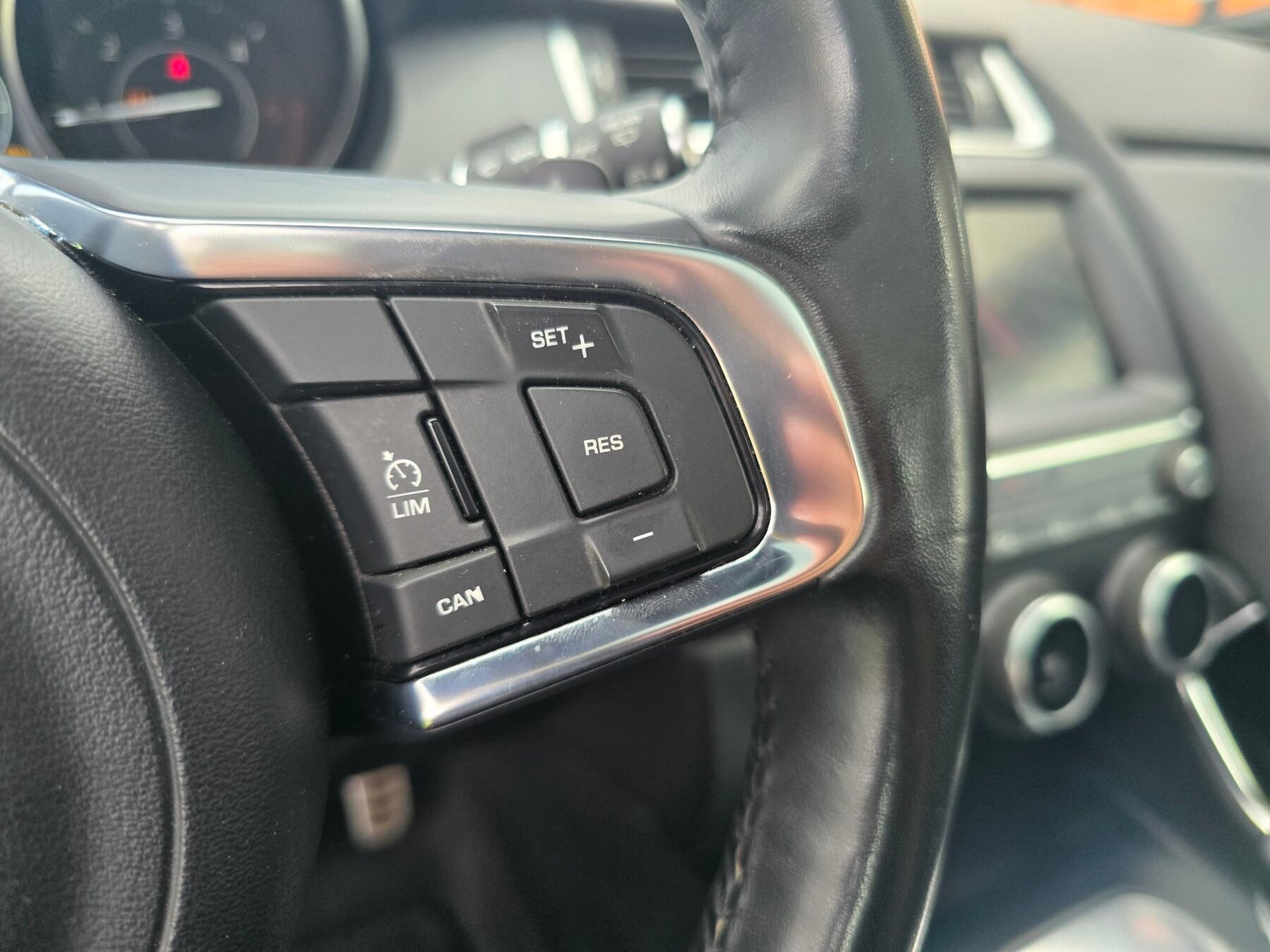 JAGUAR E-PACE 2.0D R-DYNAMIC HSE 4WD 180CV