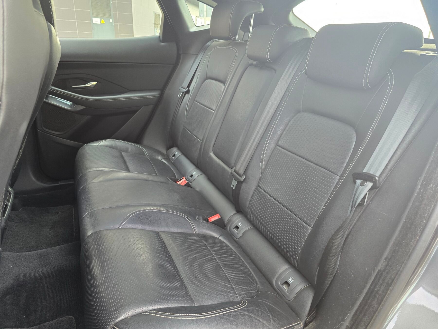 JAGUAR E-PACE 2.0D R-DYNAMIC HSE 4WD 180CV