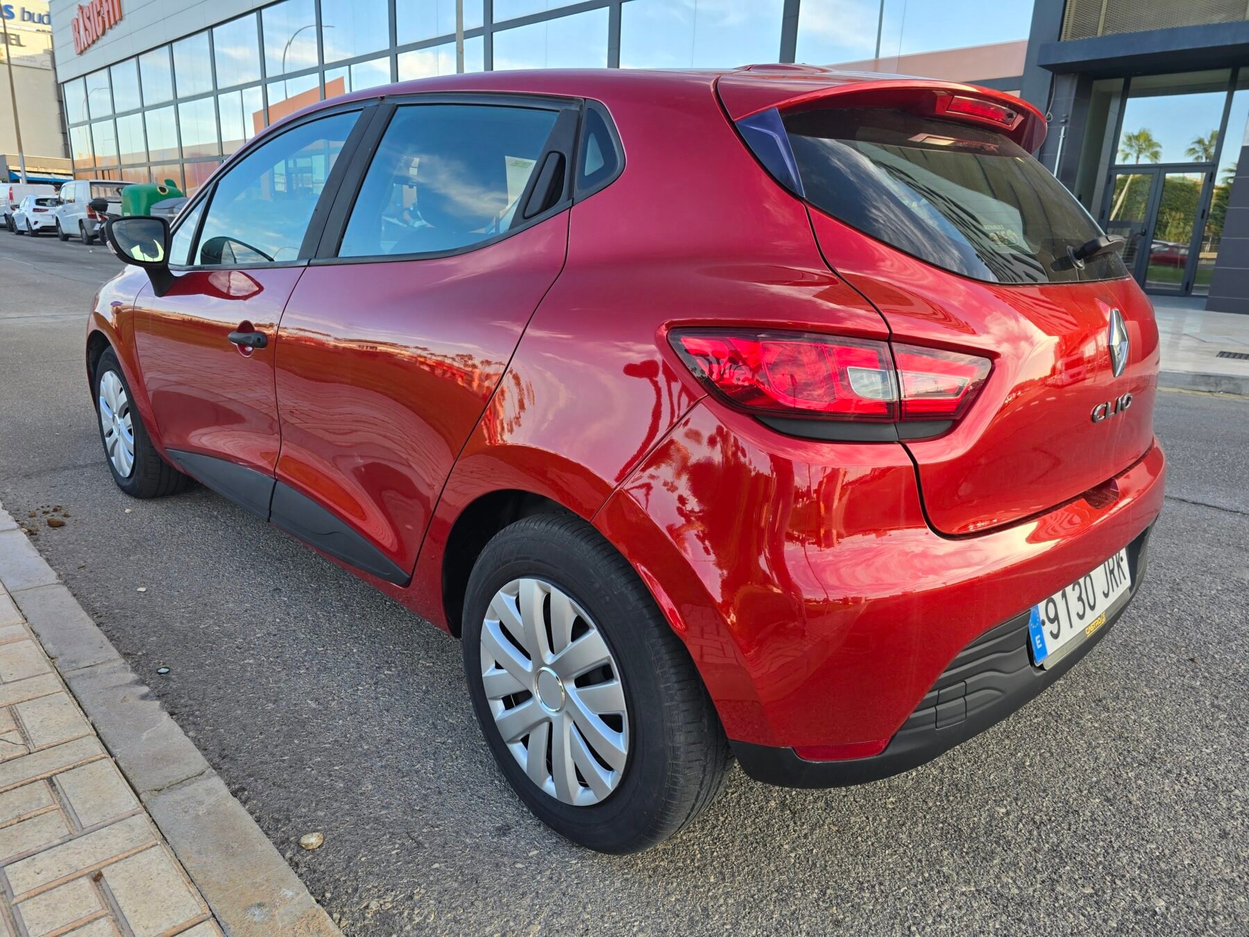 RENAULT CLIO 1.2 AUTHENTIQUE 75CV