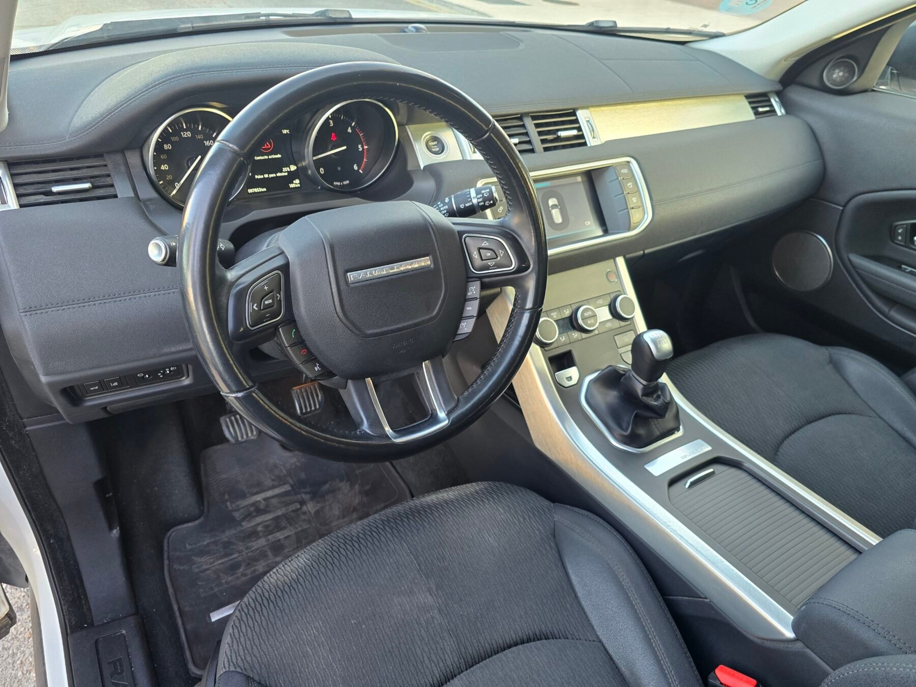 LAND-ROVER RANGE ROVER EVOQUE 2.0L 4X2 SE 150CV