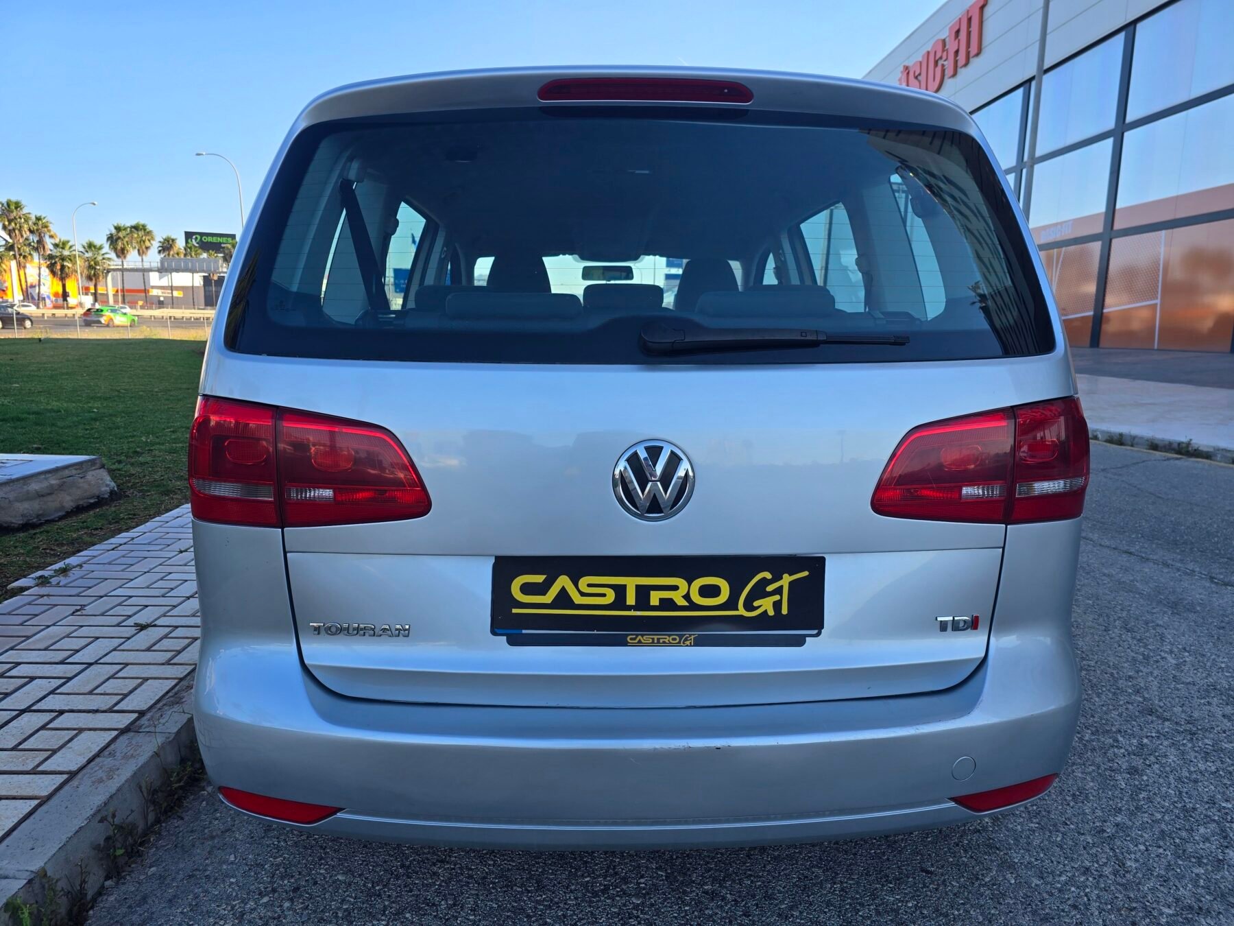 VOLKSWAGEN TOURAN 1.6TDI ADVANCE 105CV