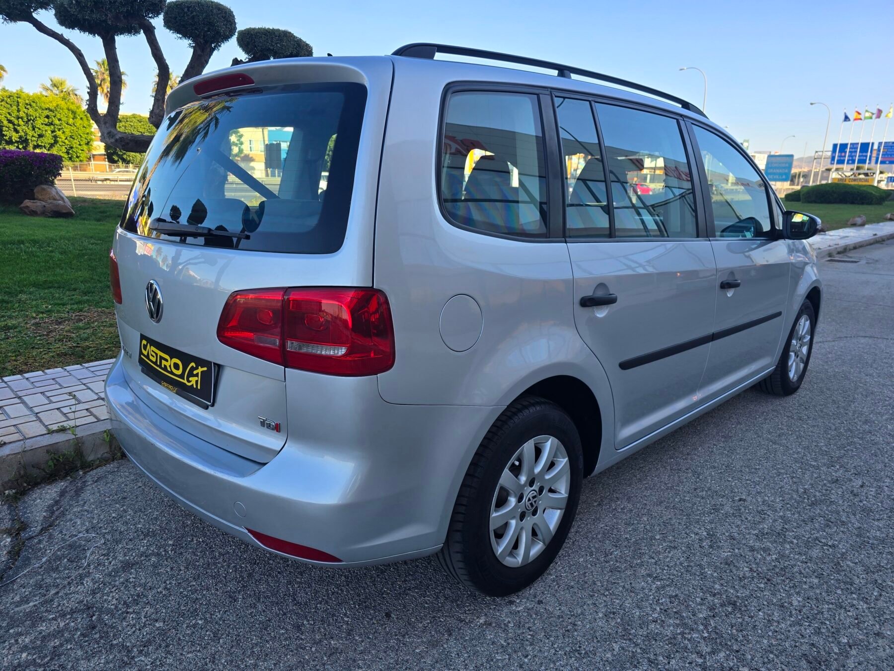 VOLKSWAGEN TOURAN 1.6TDI ADVANCE 105CV