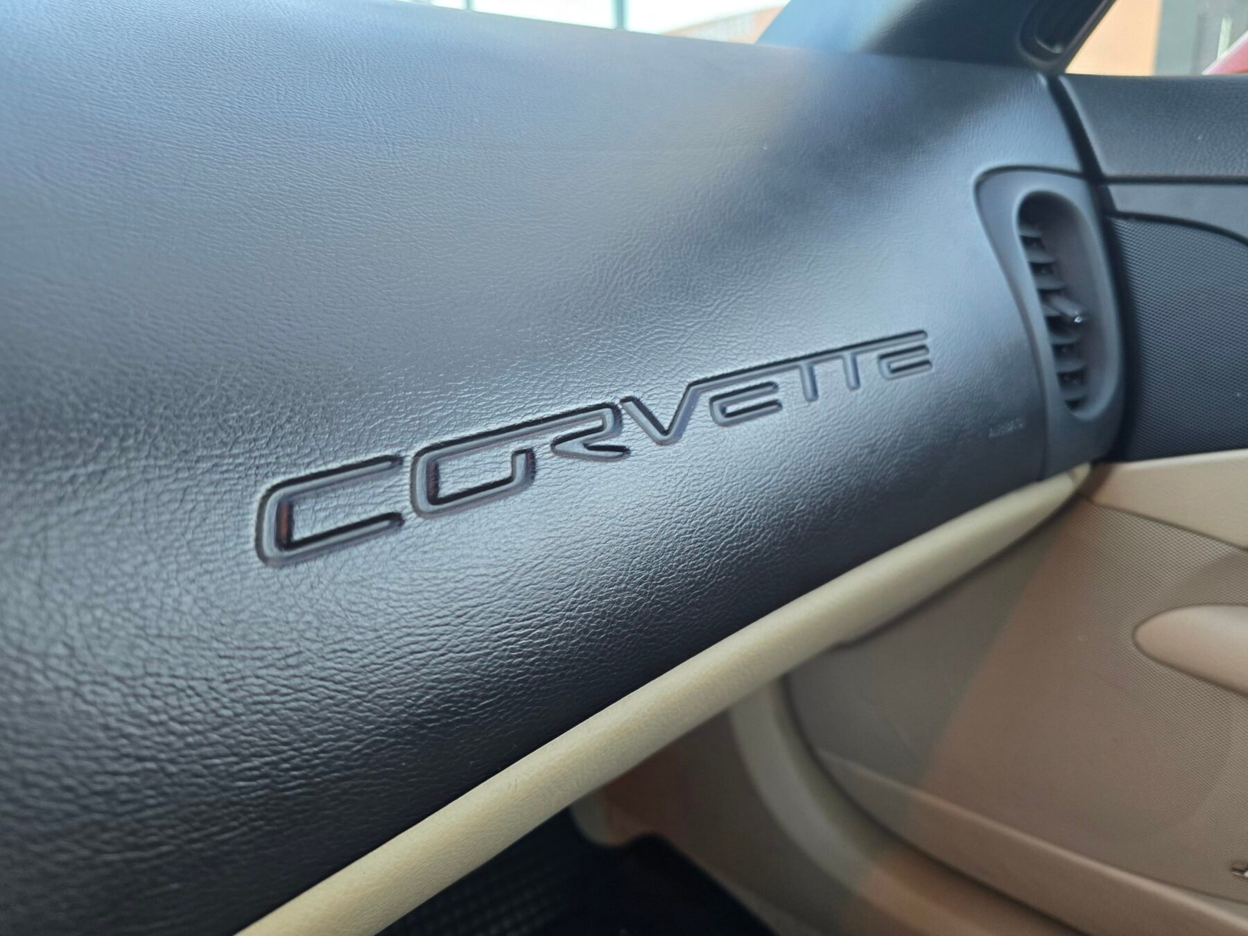 CHEVROLET Corvette COUPÉ CABRIO 6.0 V8 404CV