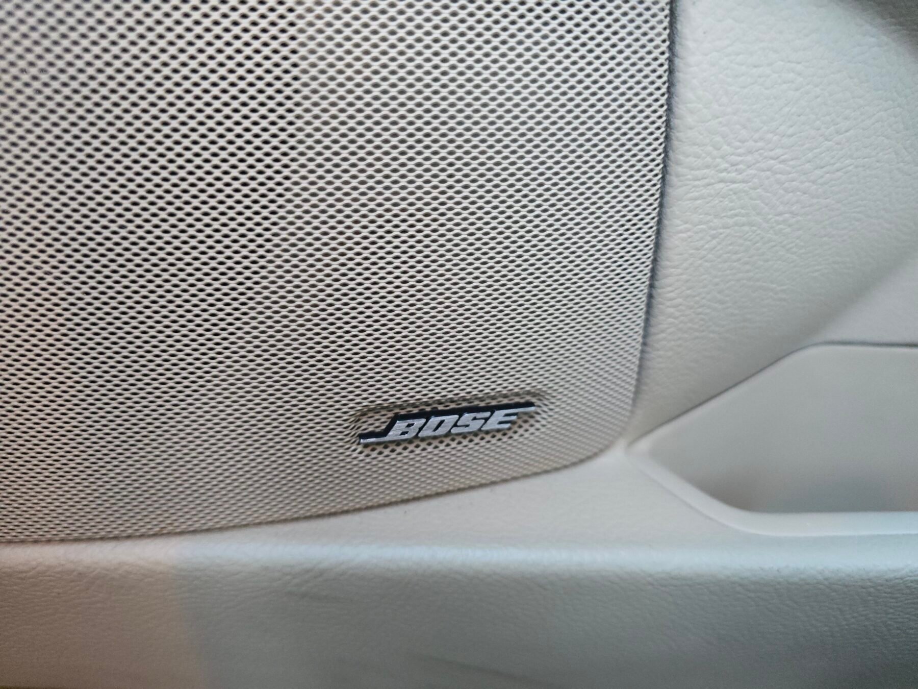 CHEVROLET Corvette COUPÉ CABRIO 6.0 V8 404CV