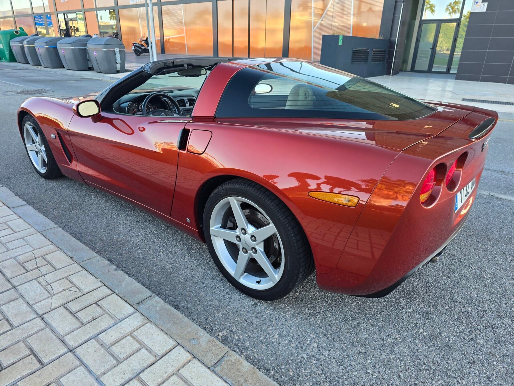 CHEVROLET Corvette COUPÉ CABRIO 6.0 V8 404CV