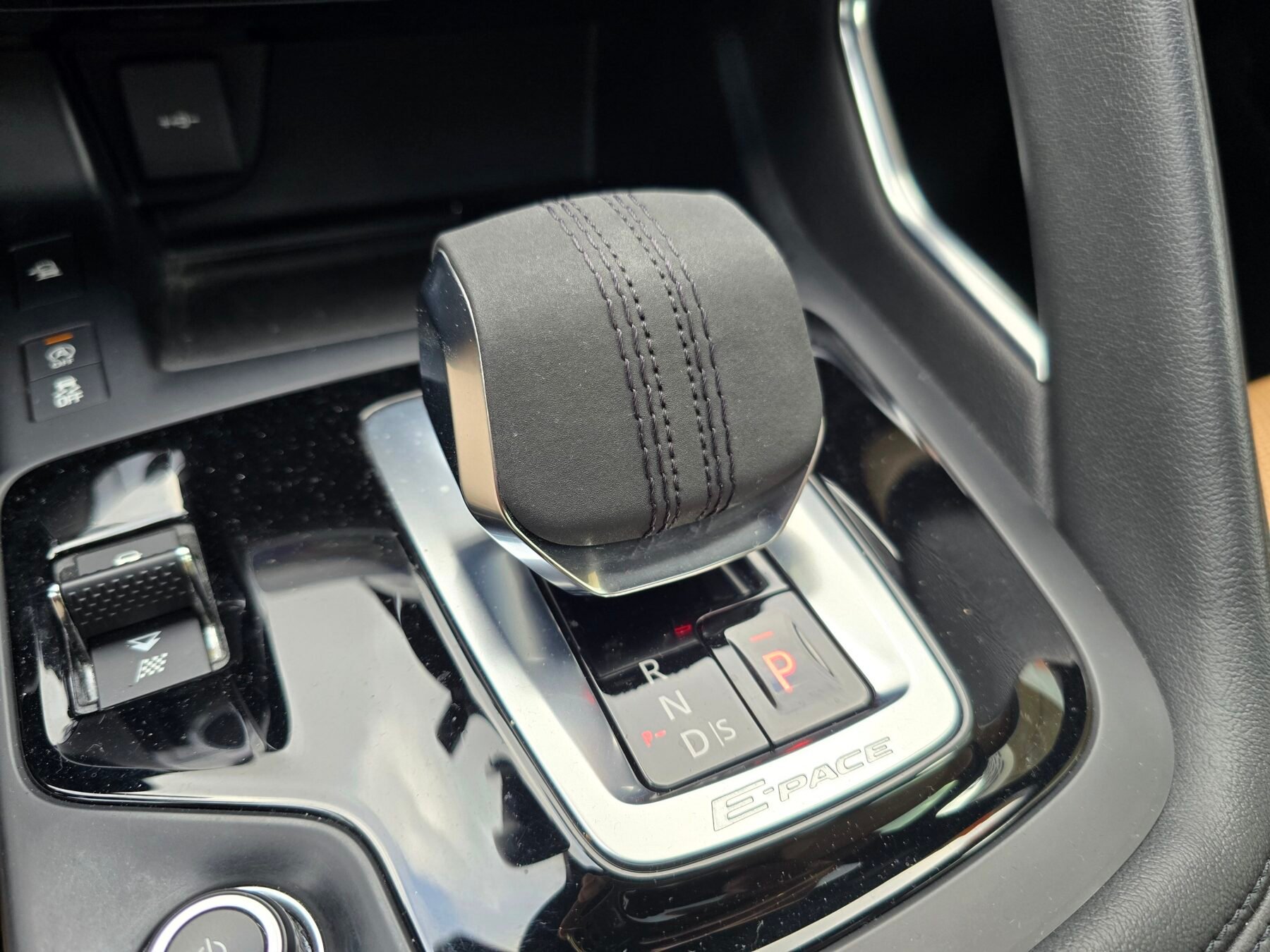 JAGUAR E-PACE 1.5P MHEV AUTO 160CV