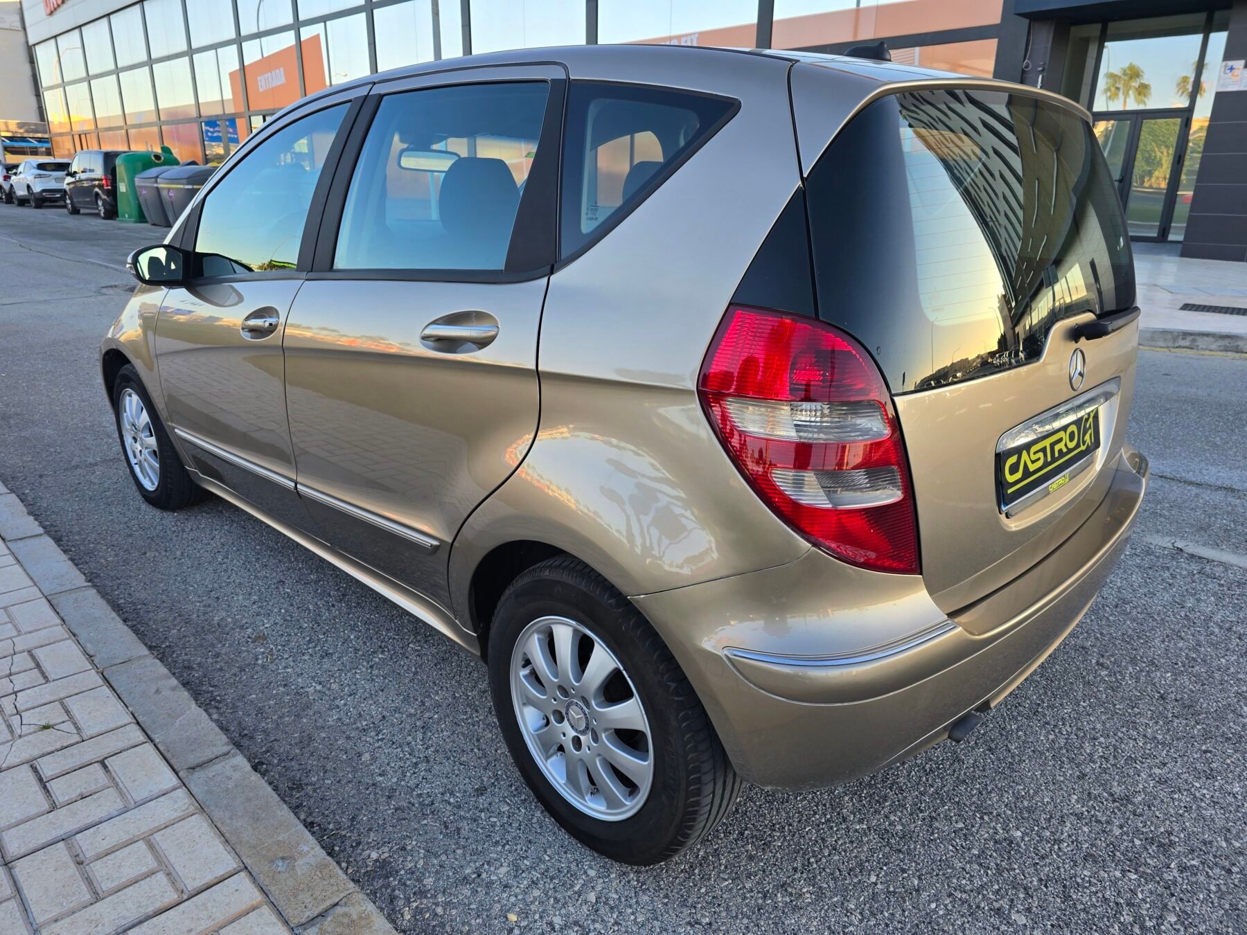 MERCEDES-BENZ Clase A 180 CDI AVANTGARDE 109CV