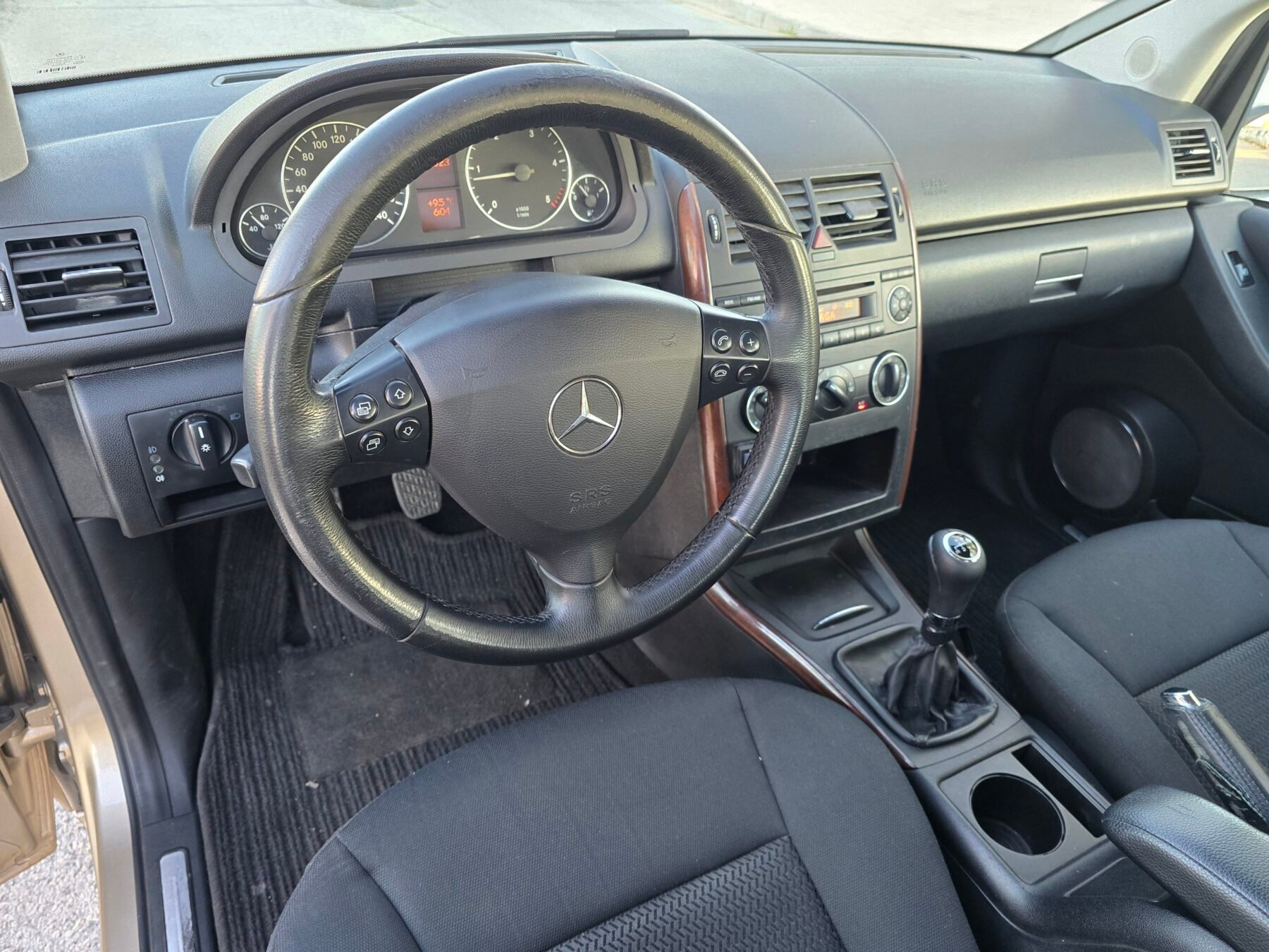 MERCEDES-BENZ Clase A 180 CDI AVANTGARDE 109CV
