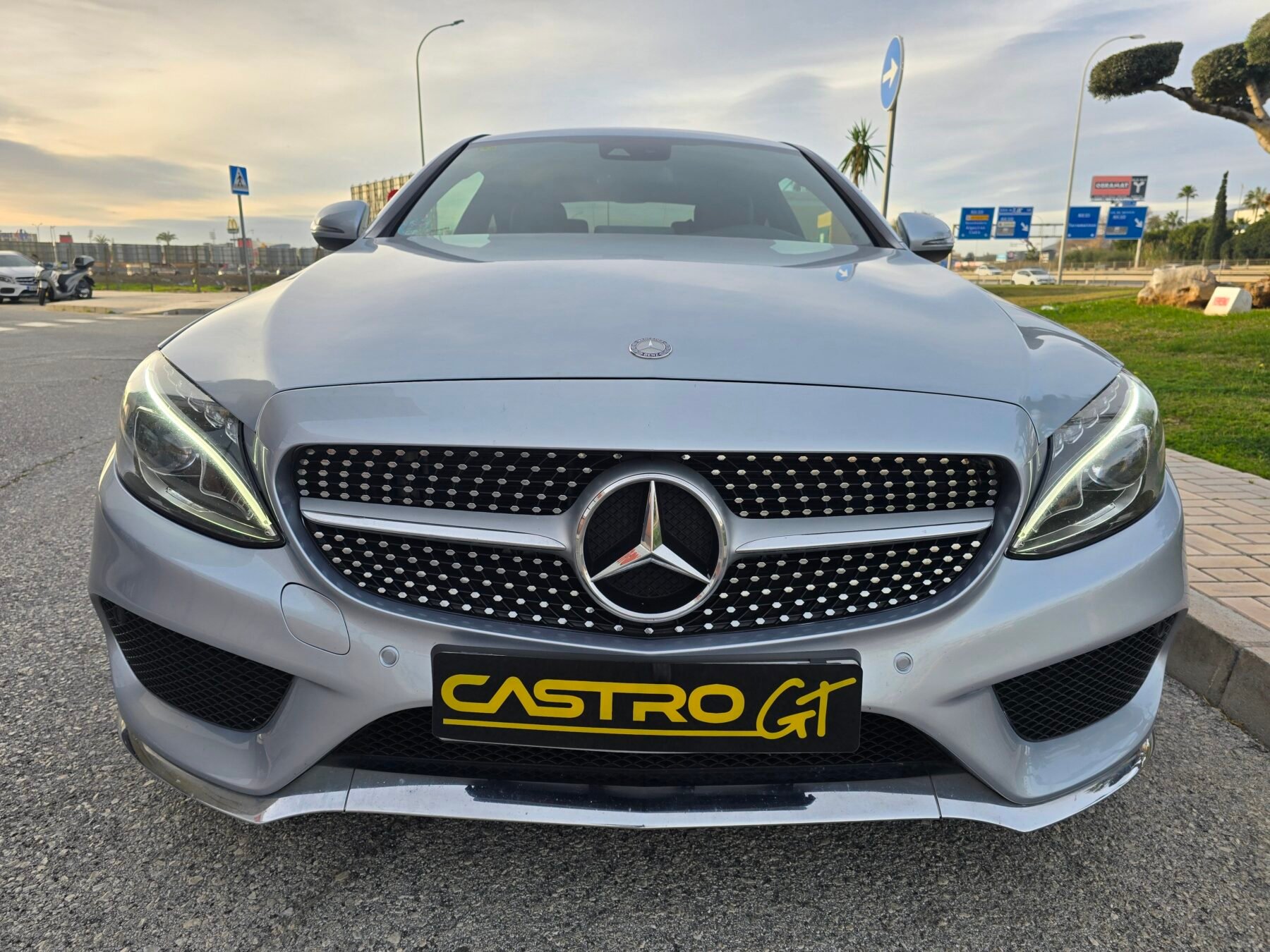 MERCEDES-BENZ CLASE C COUPÉ 220D AMG LINE 170CV