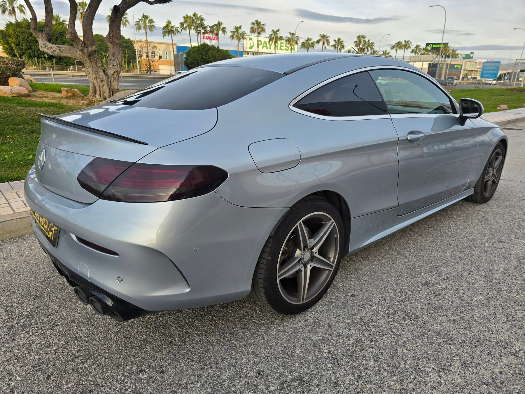 MERCEDES-BENZ CLASE C COUPÉ 220D AMG LINE 170CV