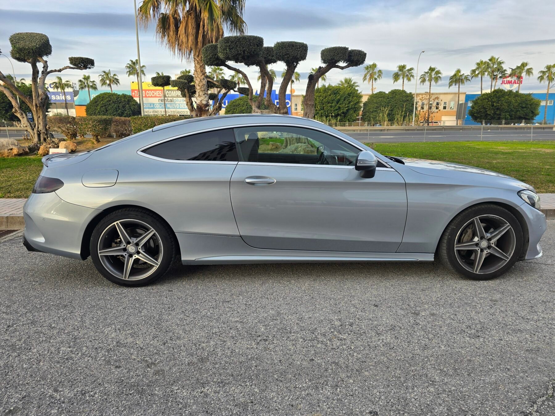 MERCEDES-BENZ CLASE C COUPÉ 220D AMG LINE 170CV
