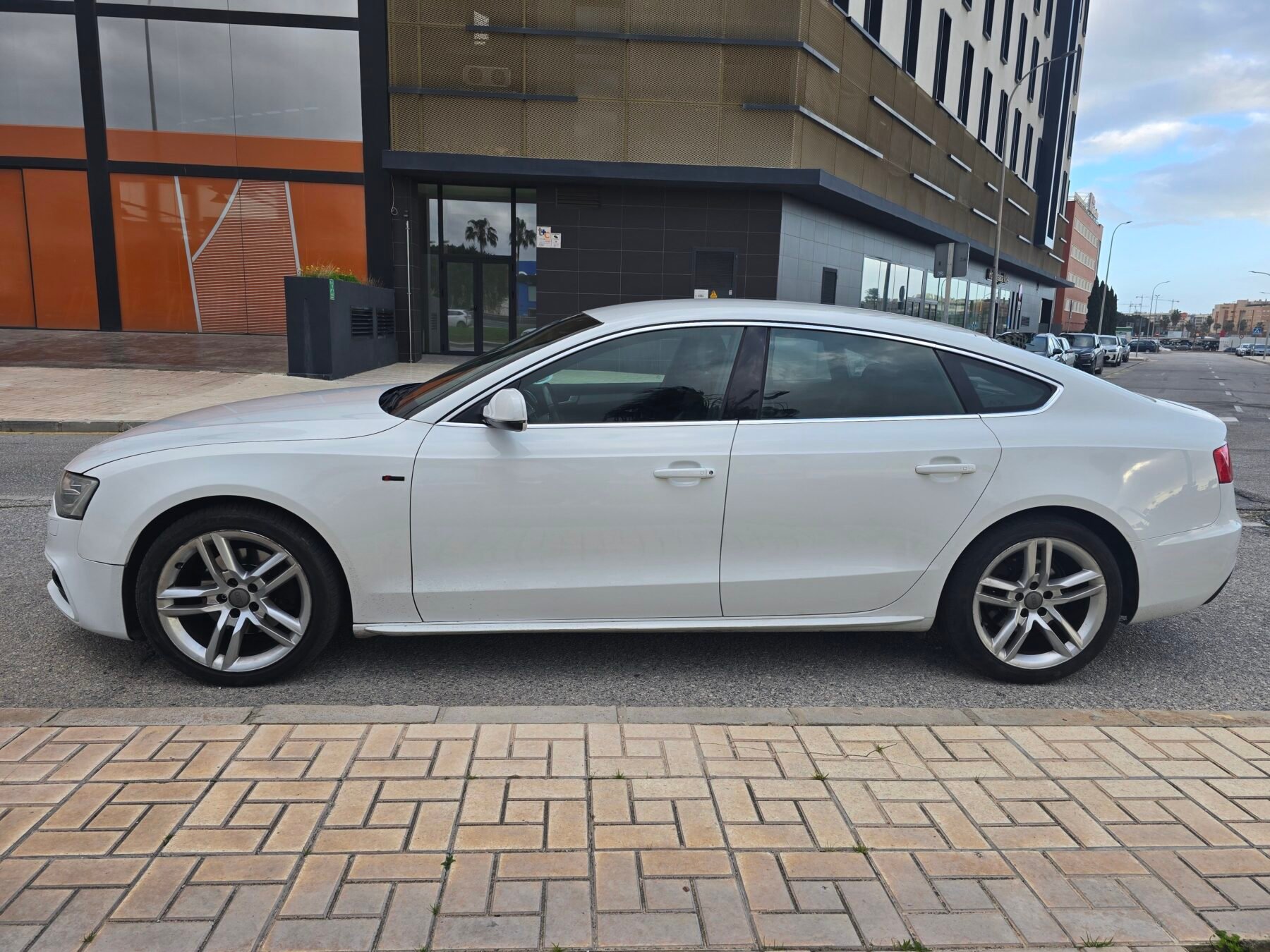 AUDI A5 SPORTBACK 2.0TDI S-LINE MULTITRONIC 177CV