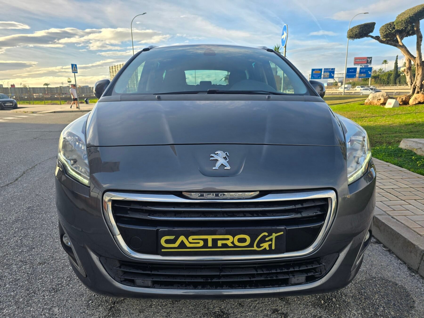 PEUGEOT 5008 1.6HDi STYLE 120CV 7 PLAZAS