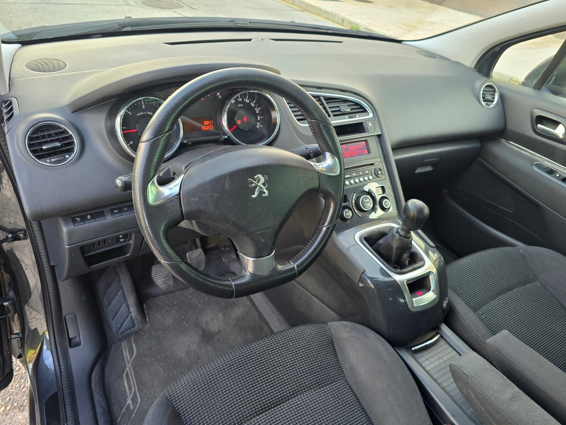 PEUGEOT 5008 1.6HDi STYLE 120CV 7 PLAZAS