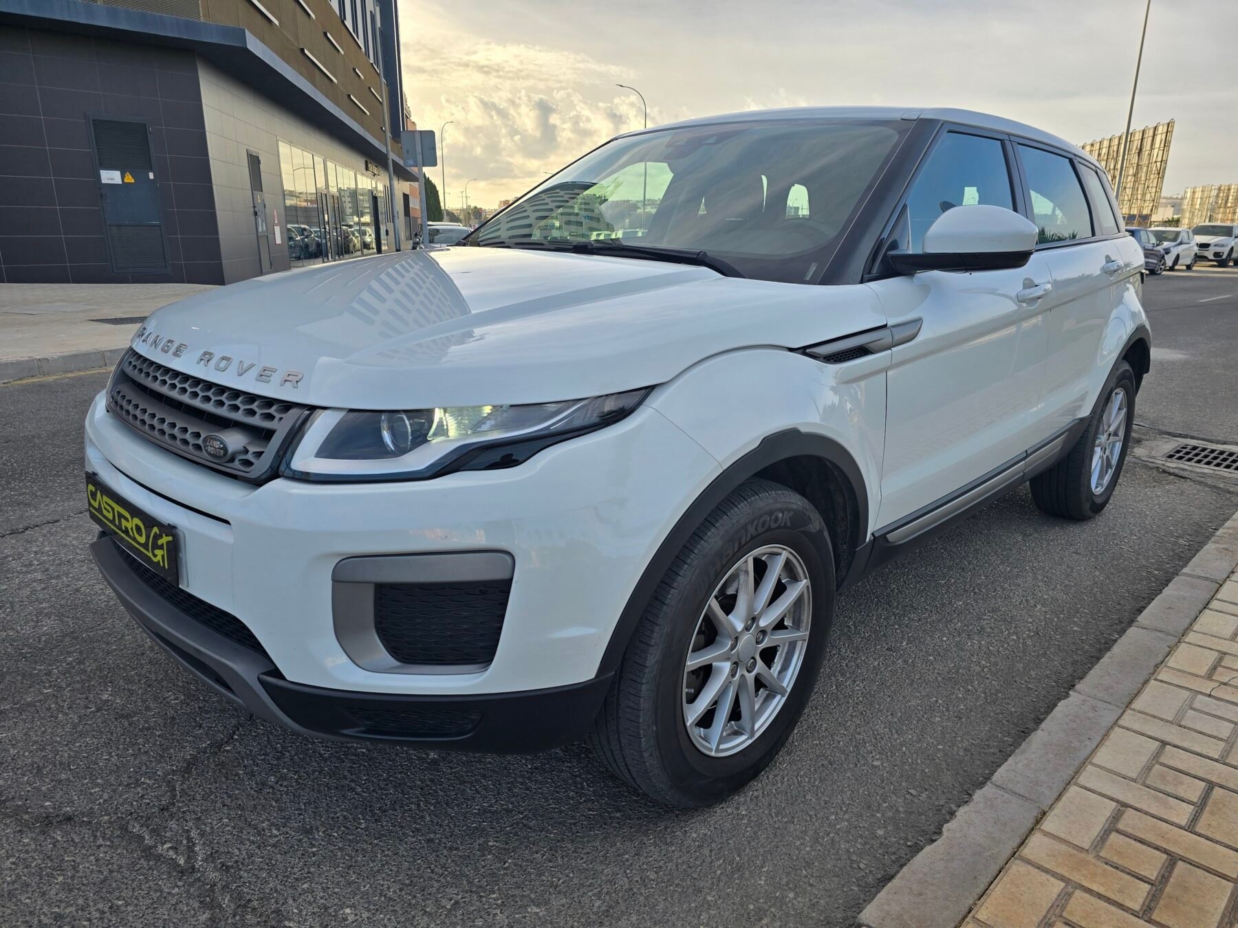 LAND-ROVER RANGE ROVER EVOQUE 2.0l TD4 DYNAMIC SE 4WD 150CV
