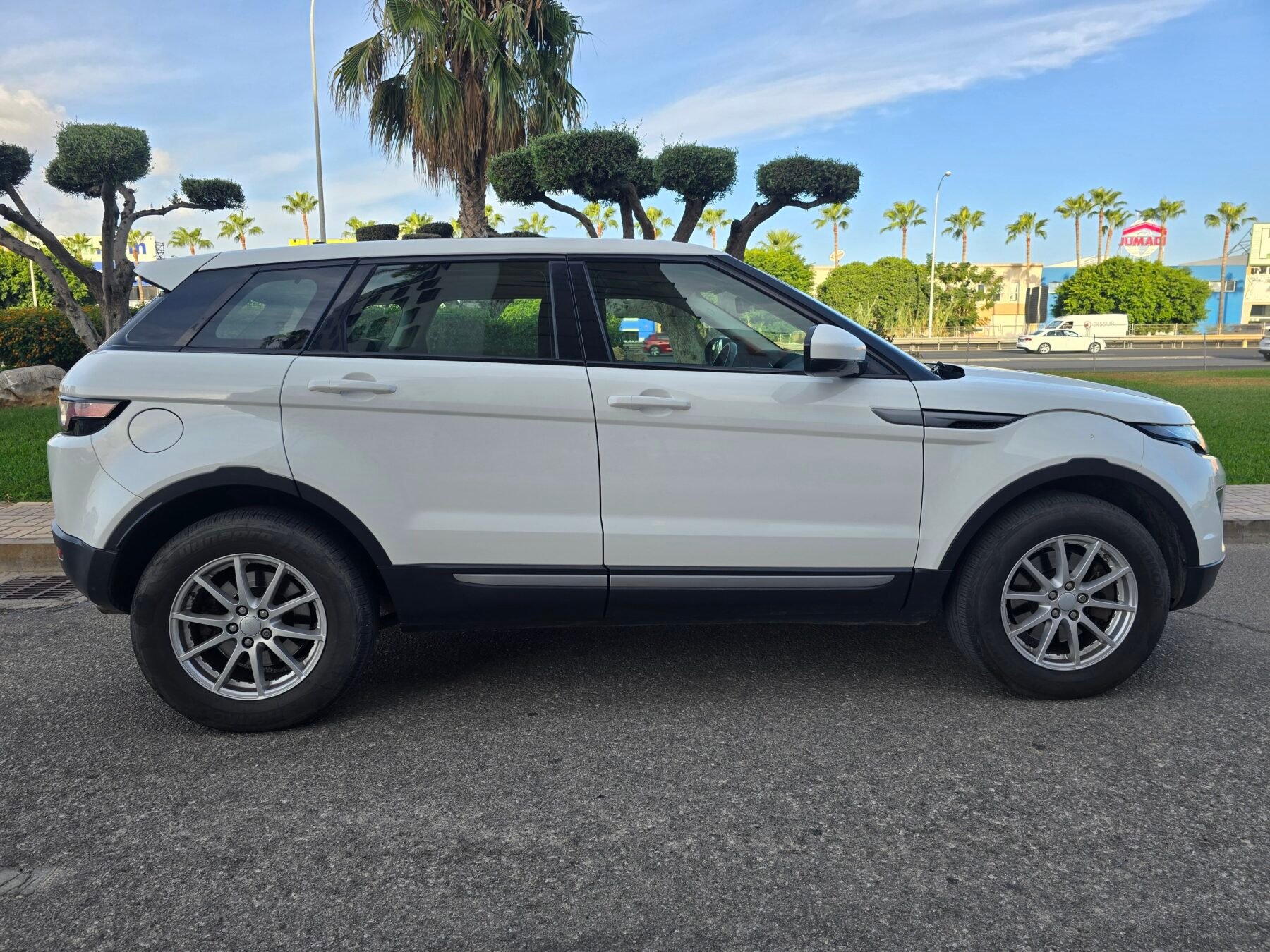 LAND-ROVER RANGE ROVER EVOQUE 2.0l TD4 DYNAMIC SE 4WD 150CV