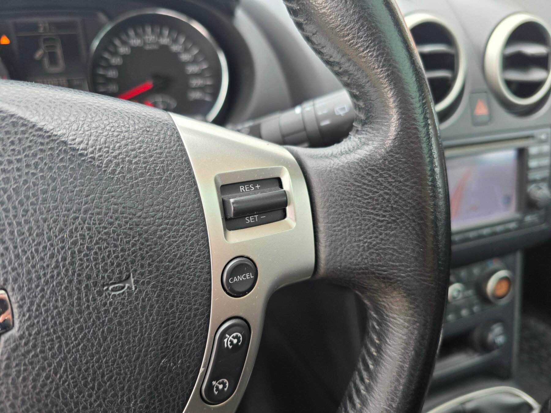 NISSAN Qashqai 2.0DCI TEKNA SPORT 18" 150CV