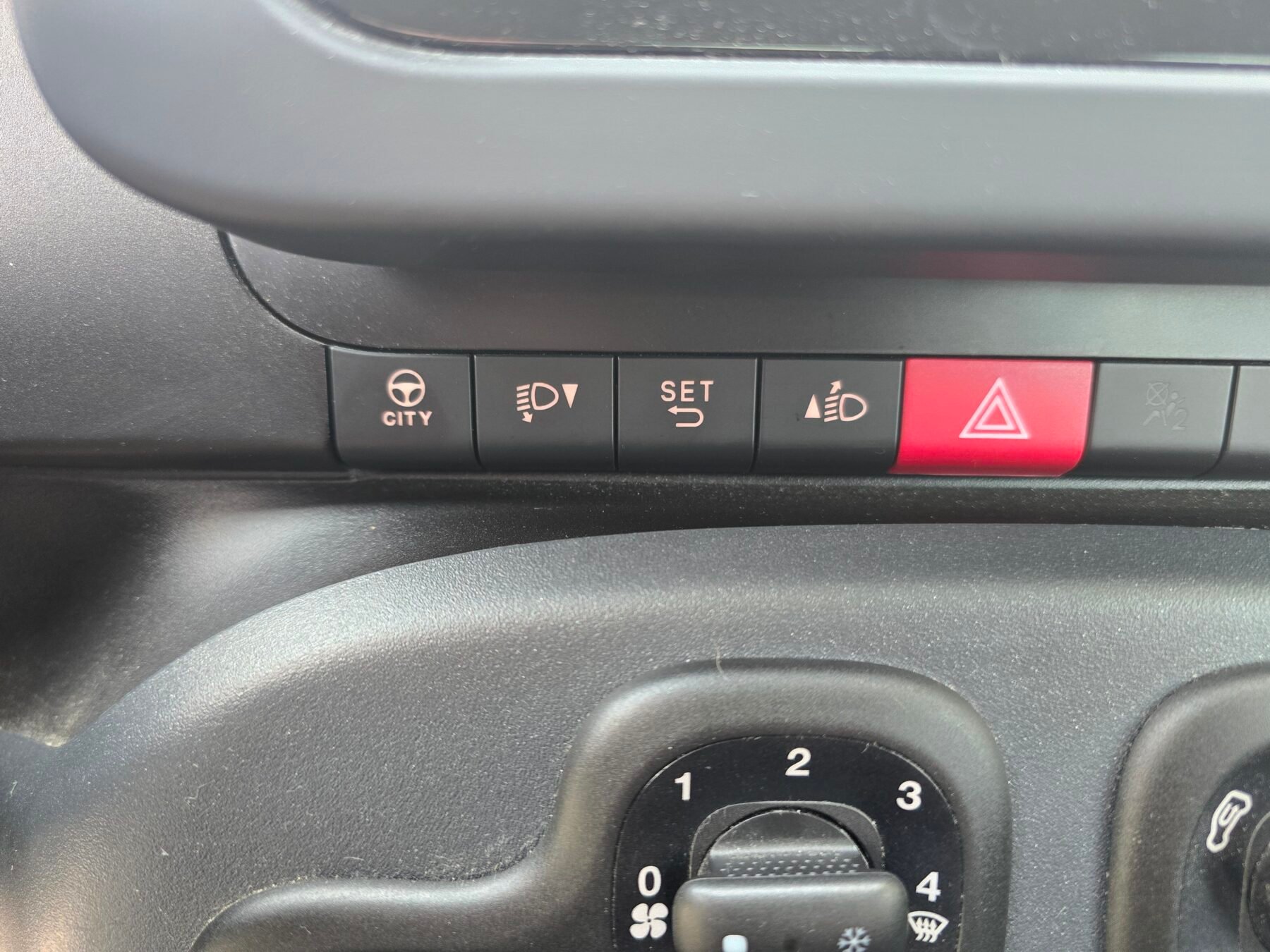 FIAT PANDA 1.0 HYBRID PACK COMFORT 70CV