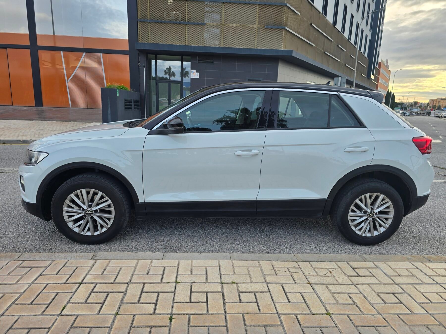 VOLKSWAGEN T-ROC 2.0TDI ADVANCE 115CV
