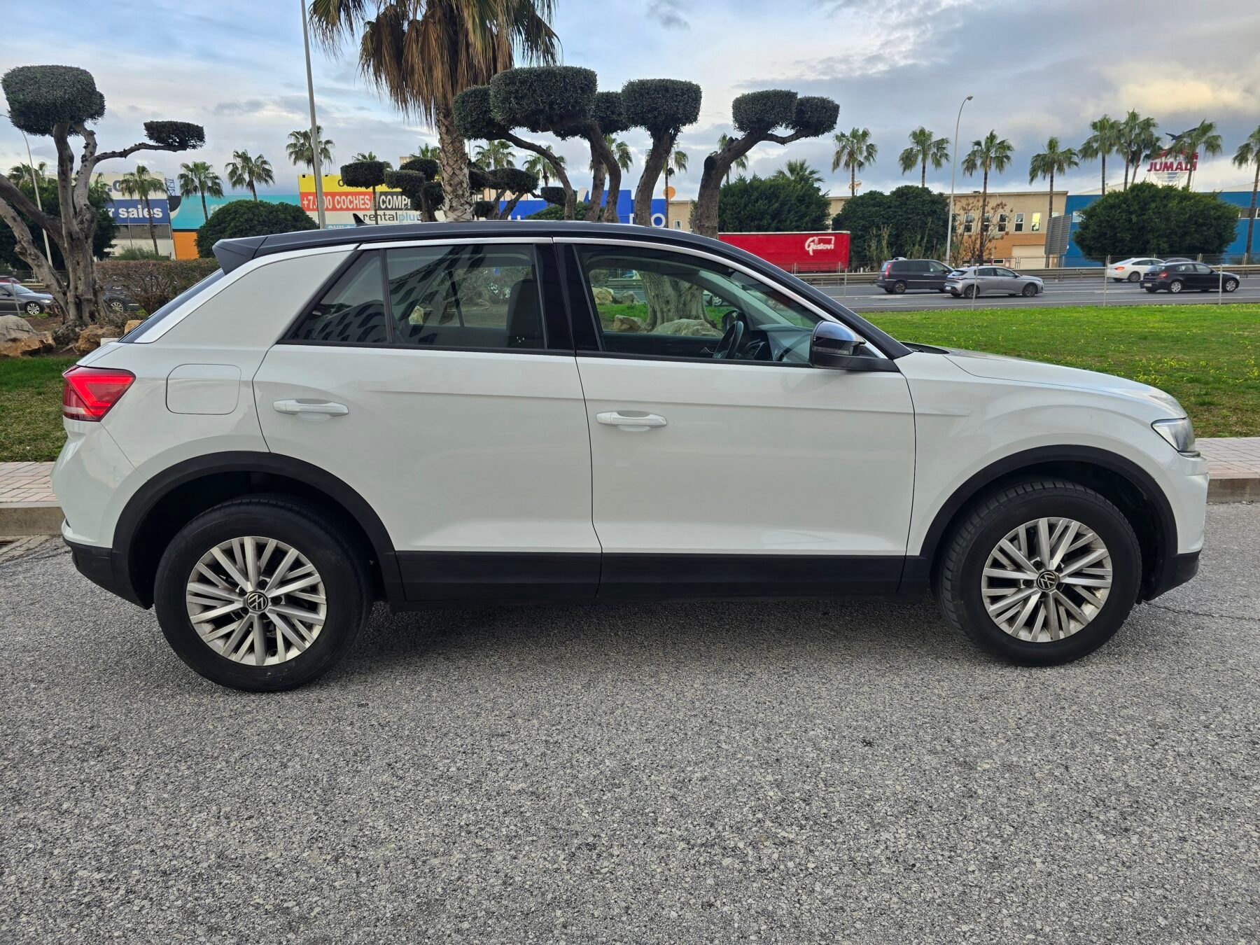 VOLKSWAGEN T-ROC 2.0TDI ADVANCE 115CV