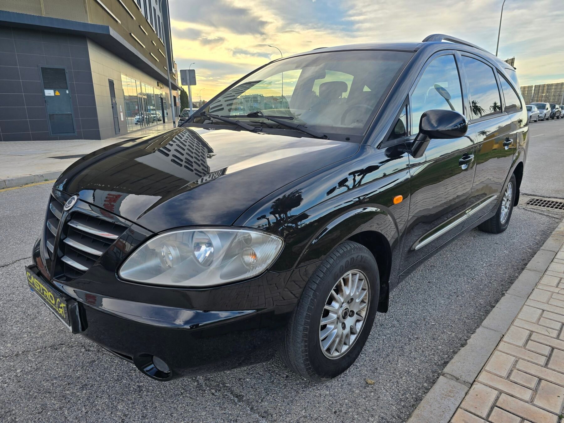 SSANGYONG RODIUS 2.7 XDi Limited 164CV 7 PLAZAS
