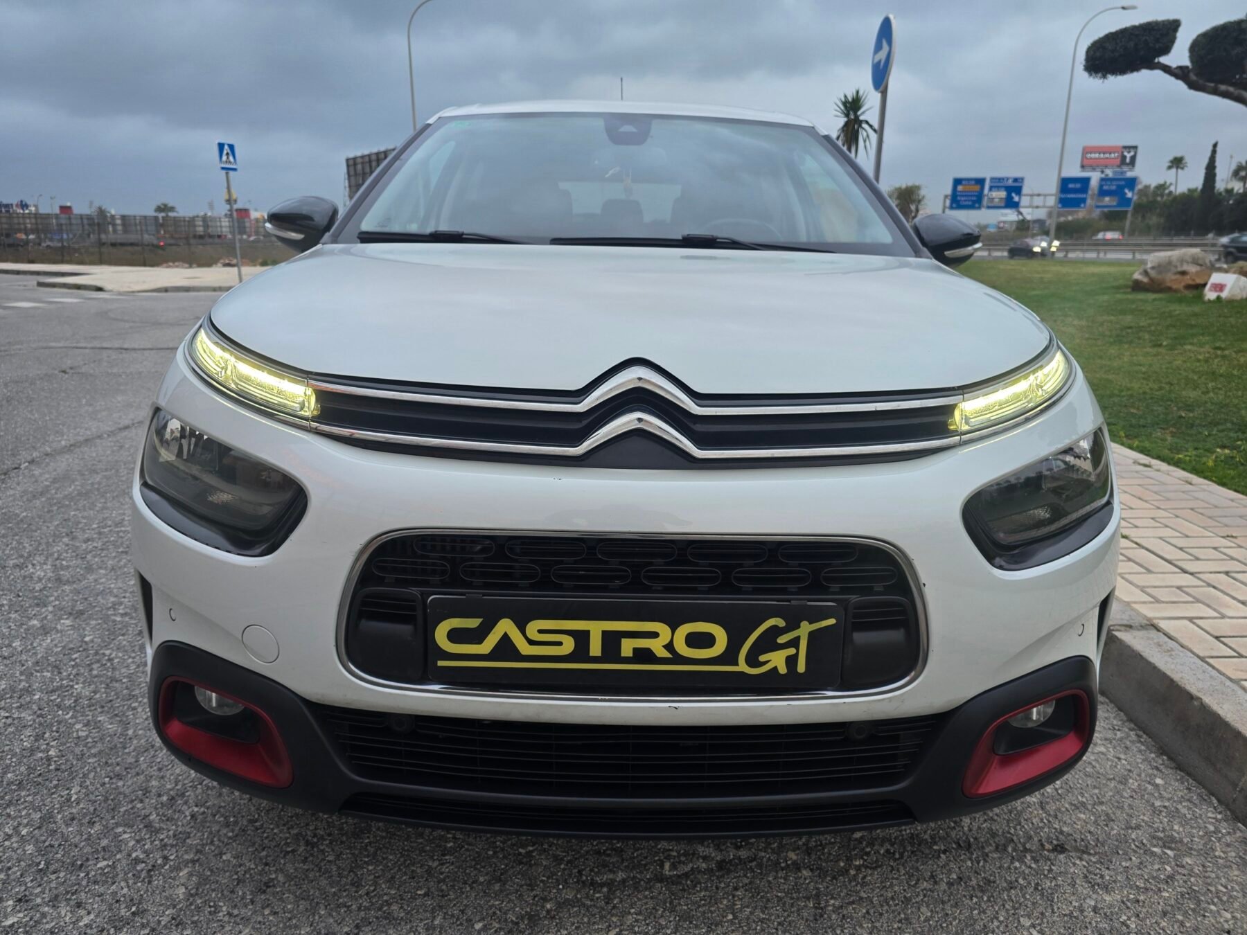 CITROEN C4 CACTUS 1.5 BLUE HDi SHINE PACK 100CV
