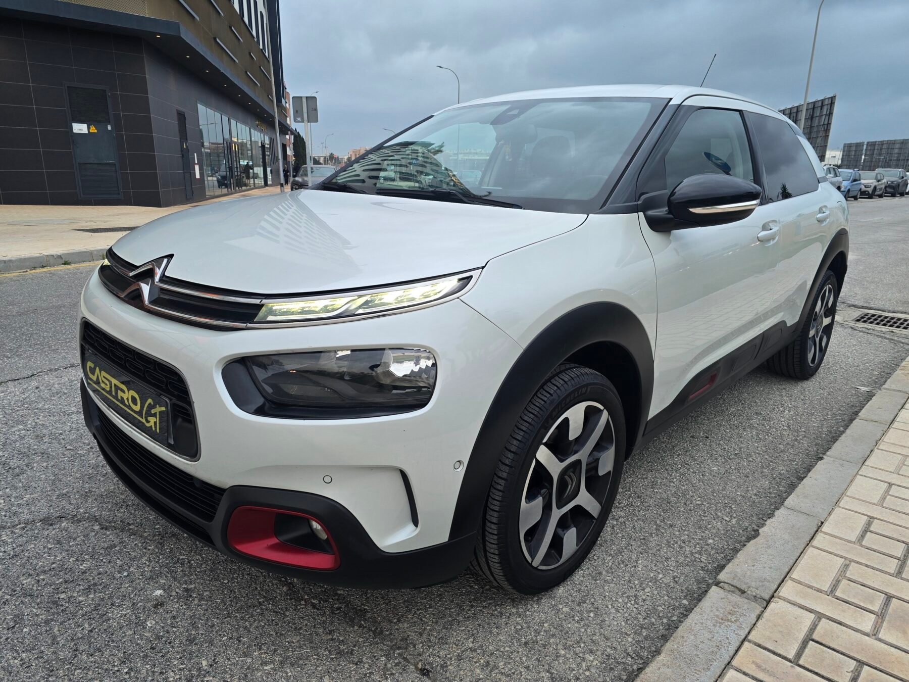 CITROEN C4 CACTUS 1.5 BLUE HDi SHINE PACK 100CV
