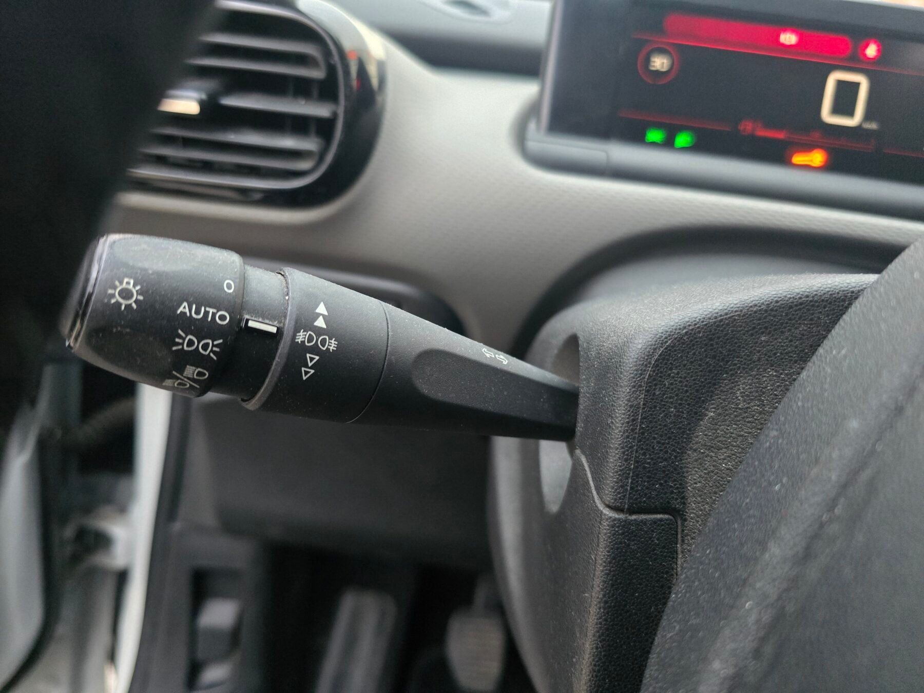 CITROEN C4 CACTUS 1.5 BLUE HDi SHINE PACK 100CV