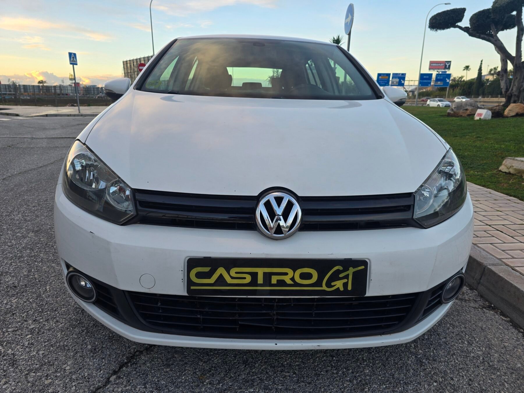 VOLKSWAGEN Golf 1.6TDI ADVANCE 105CV