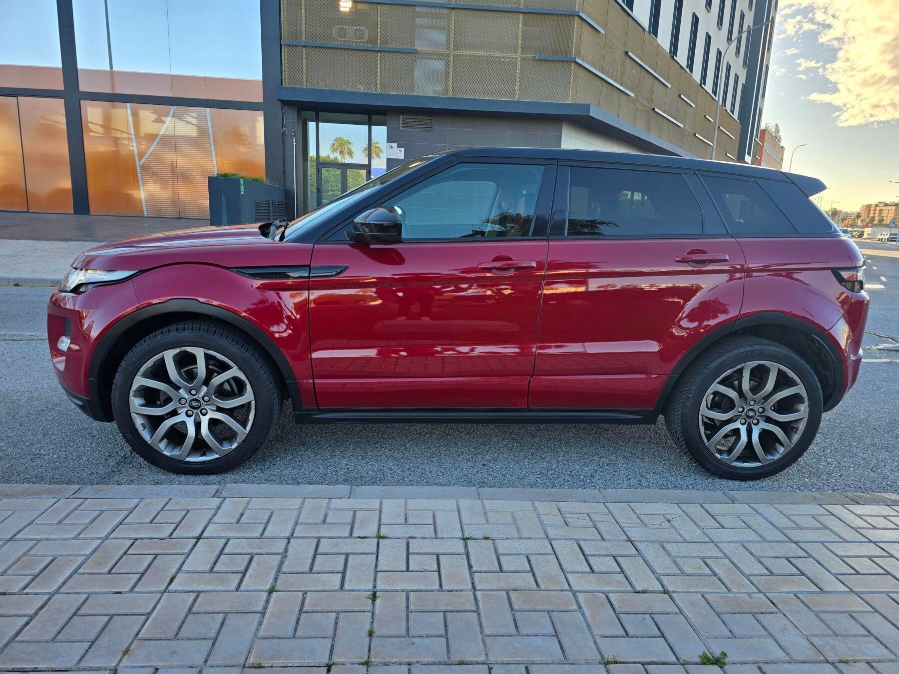 LAND-ROVER RANGE ROVER EVOQUE 2.2 SD4 DYNAMIC AUTO 190CV 