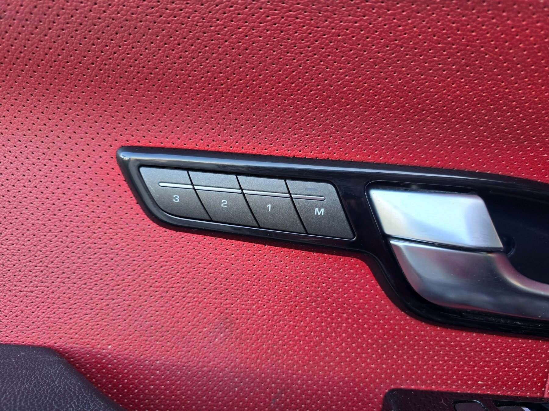 LAND-ROVER RANGE ROVER EVOQUE 2.2 SD4 DYNAMIC AUTO 190CV 