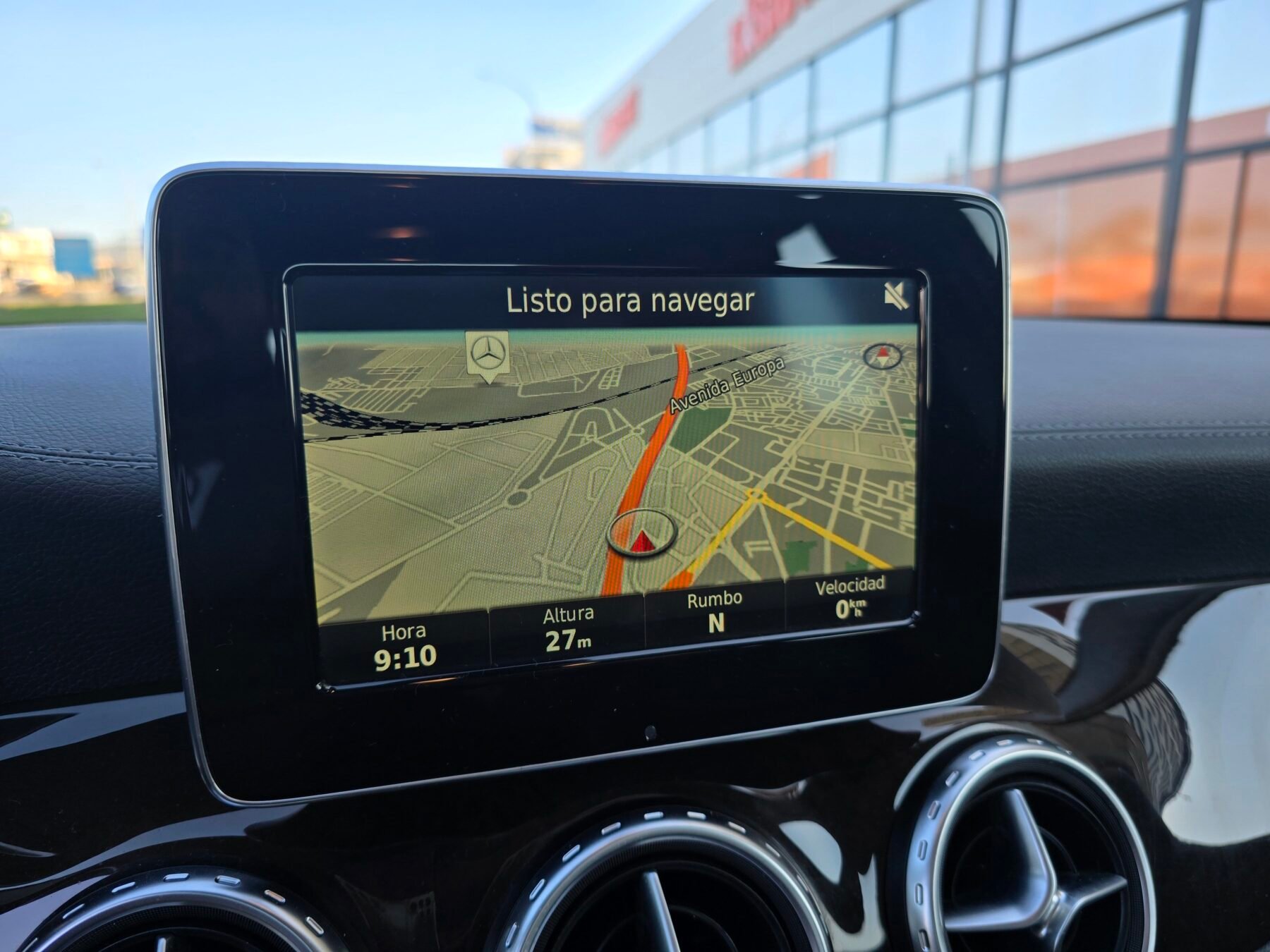 MERCEDES-BENZ CLASE GLA 200 URBAN 136CV