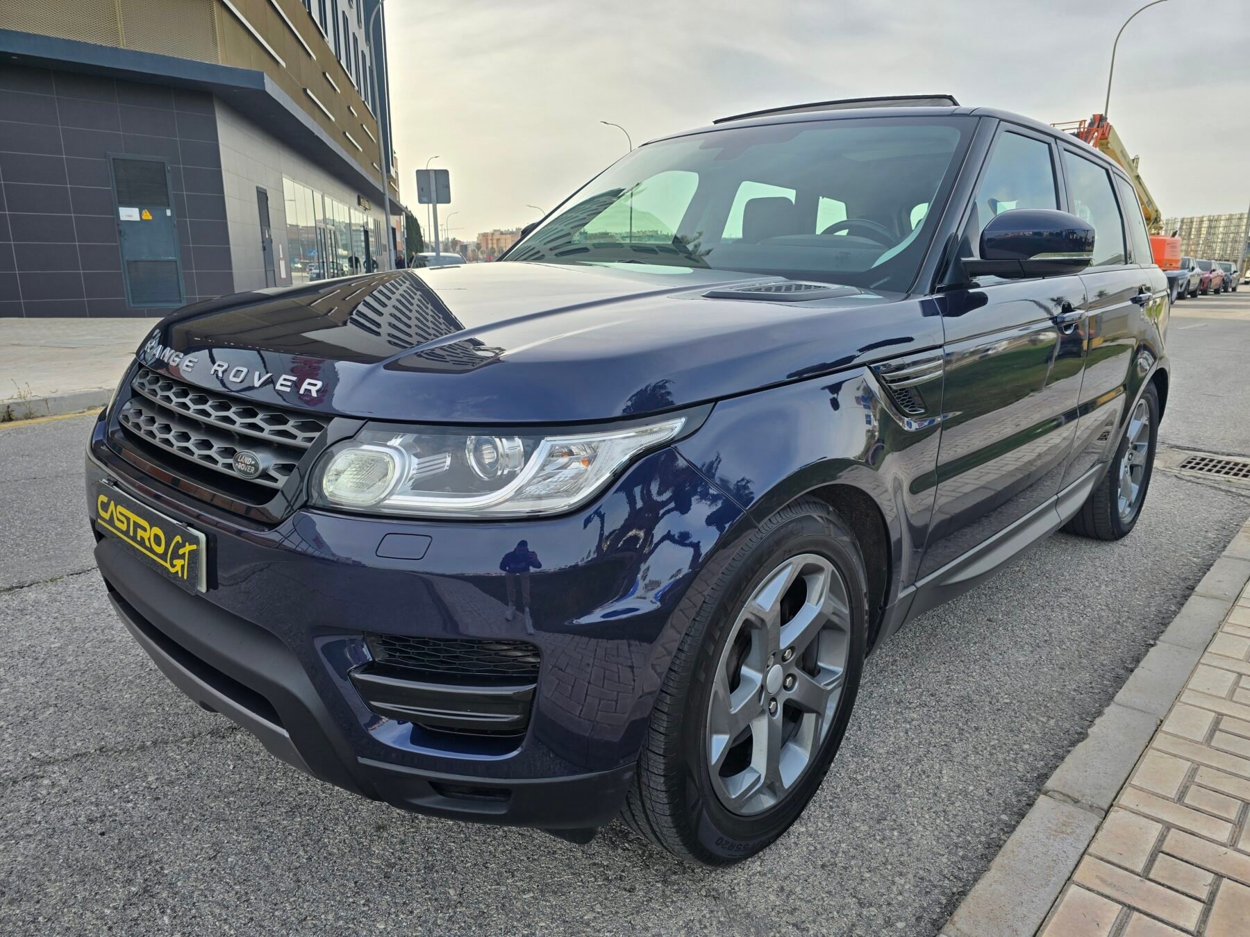 LAND-ROVER RANGE ROVER SPORT 3.0 TDV6 258CV SE