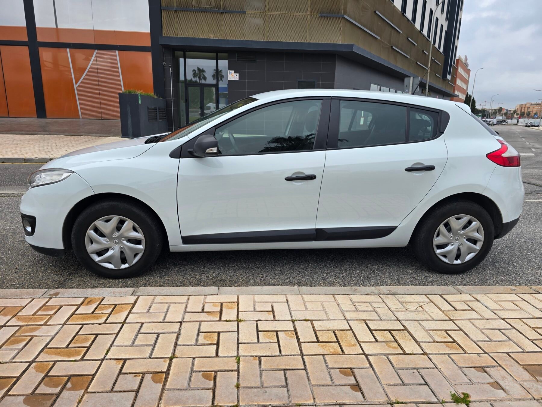 RENAULT Megane 1.5DCI AUTHENTIQUE 90CV