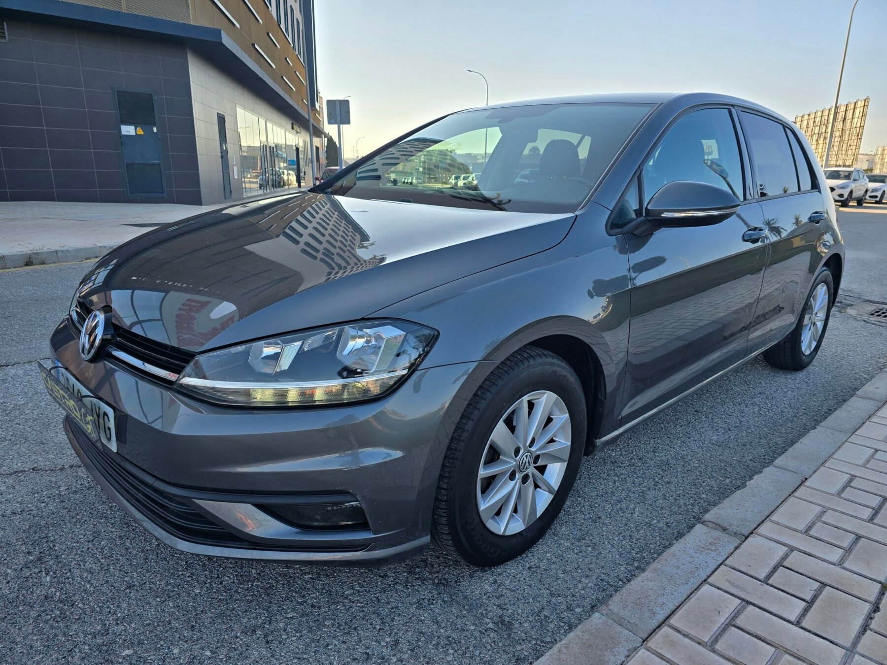 VOLKSWAGEN Golf 1.6 TDI ADVANCE 116CV