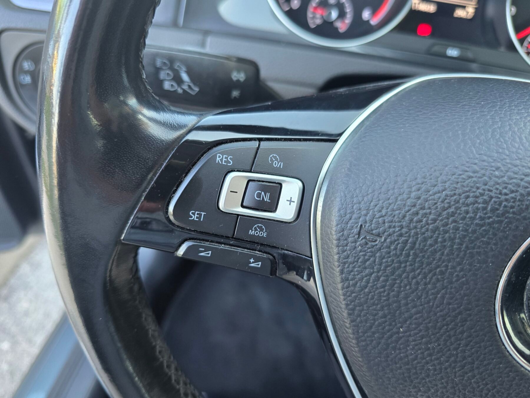 VOLKSWAGEN Golf 1.6 TDI ADVANCE 116CV